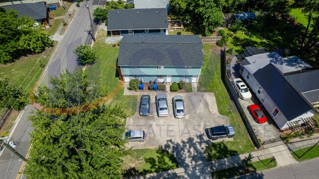 Building Photo - 301 S Guthrie Ave
