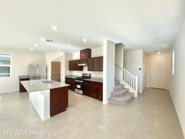 Building Photo - 5 br, 3 bath House - 6975 Bard Ave