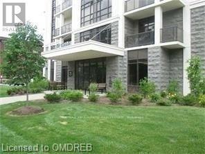 Photo du bâtiment - 90 Charlton Ave W