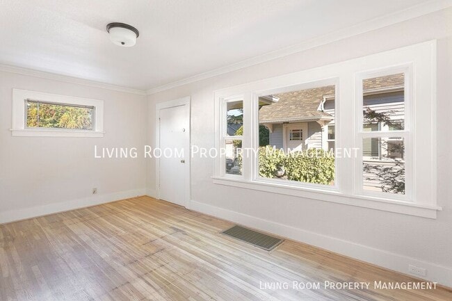 Foto del edificio - 5521 N Vancouver-