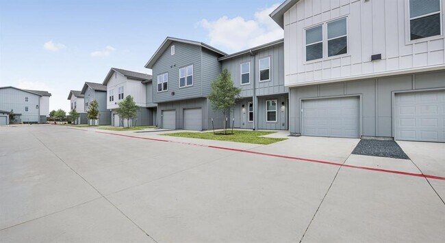 Foto del edificio - 3205 Westinghouse Rd