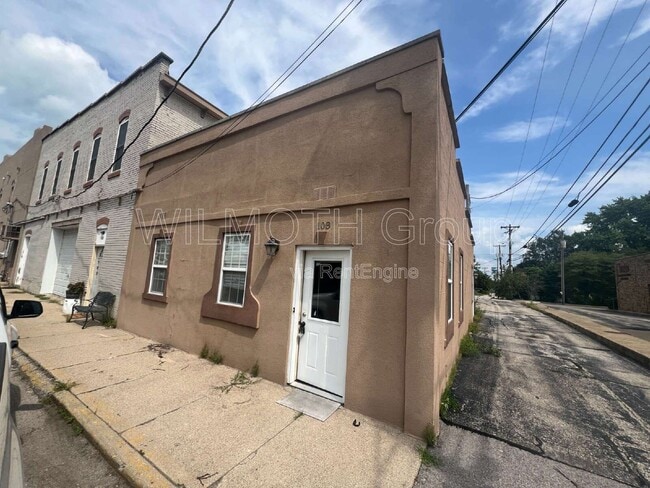 Photo - 108 Walnut Street Apartment