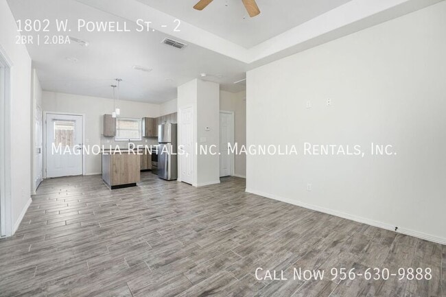 Building Photo - 1802 W Powell St