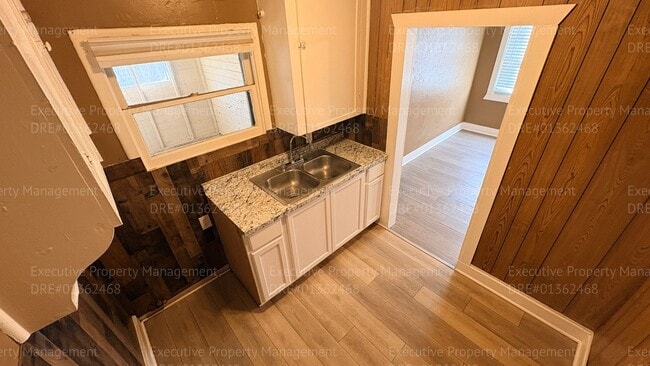 Building Photo - 1625 Camino Sierra