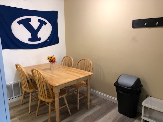 Dining Area - 782 800 E