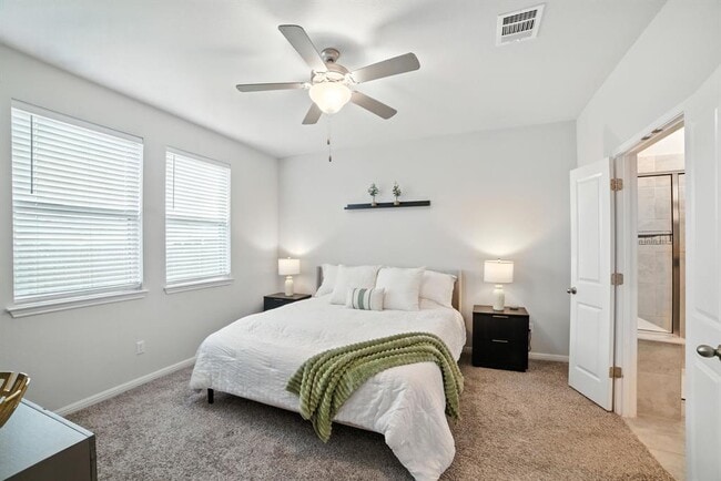 Foto del edificio - 324 Mountain Valley St