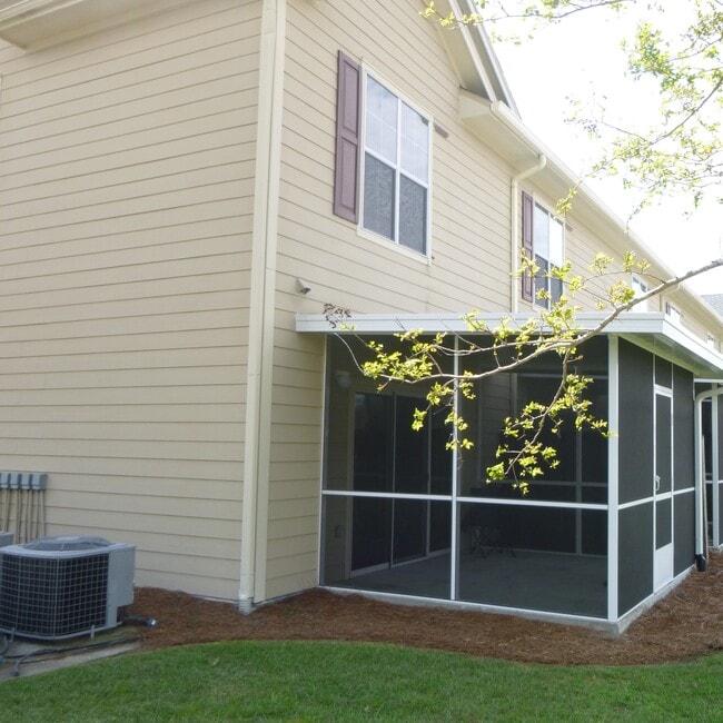 Private Screened Porch - 706 Baldwin Rowe Cir