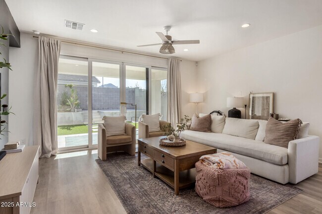 Foto del edificio - 35212 N Magnette Way