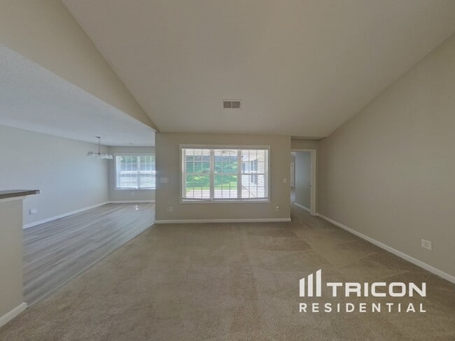 Foto del edificio - 78 Bedford Park Dr