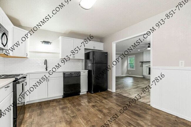 Foto del edificio - Available NOW in Raytown