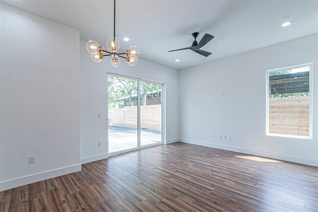 Building Photo - 7107 Bethune Ave