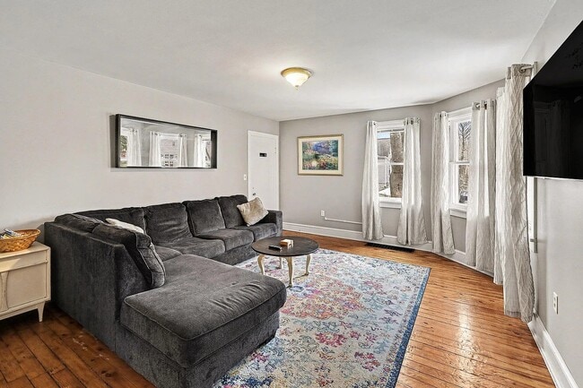 Foto del edificio - 88 Greenbush St