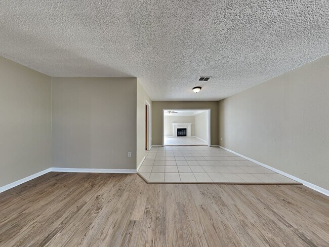 Building Photo - 9503 119th Way