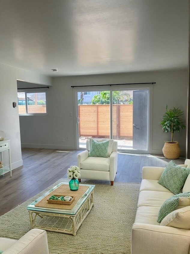 Photo - 18881 Mora Kai Ln (Huntington Beach, CA)