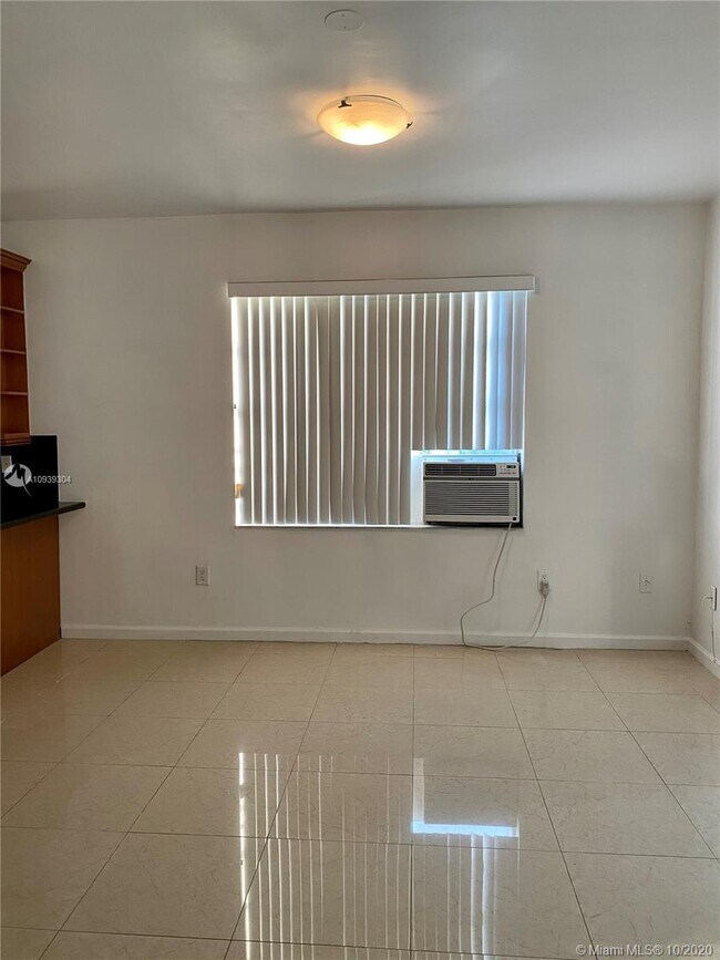 Foto del edificio - 3433 Garden Ave