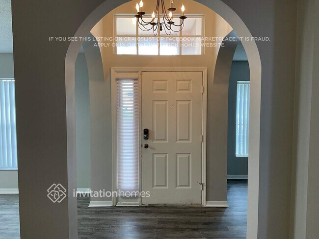 Building Photo - 826 Walsingham Way