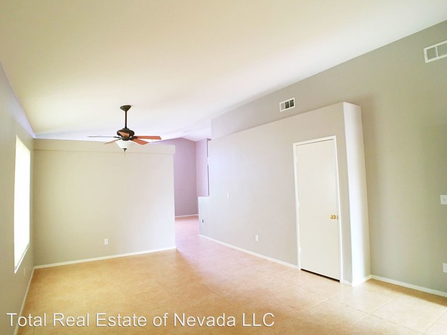Foto del edificio - 5520 Oakwood Ridge St