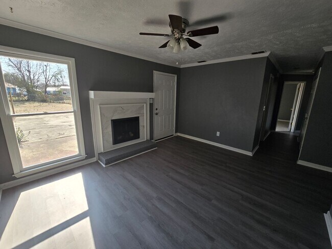 Building Photo - 6435 Rannock Dr