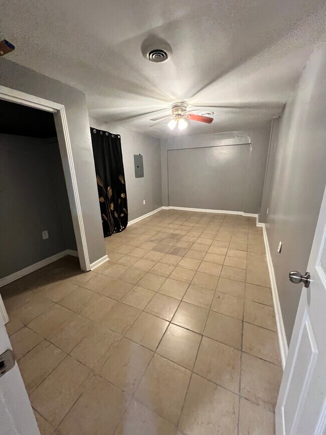 Foto del edificio - 3839 Horn Lake Rd