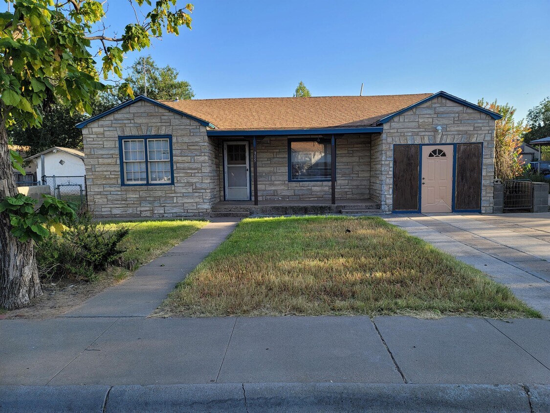315 W University Dr, Portales, NM 88130 House Rental in Portales, NM