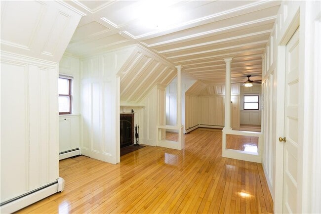 Building Photo - 258 Pawtucket Ave