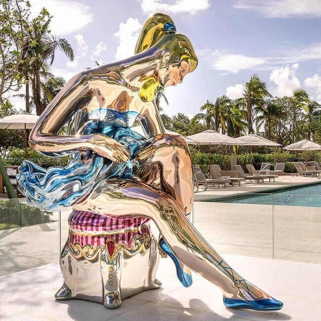 Foto del edificio - 10203 Collins Ave