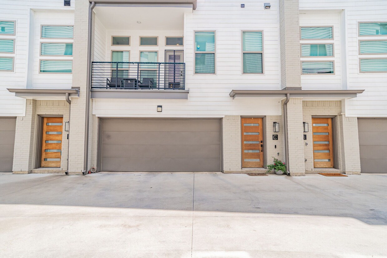 Foto principal - 4706 Virginia Ave