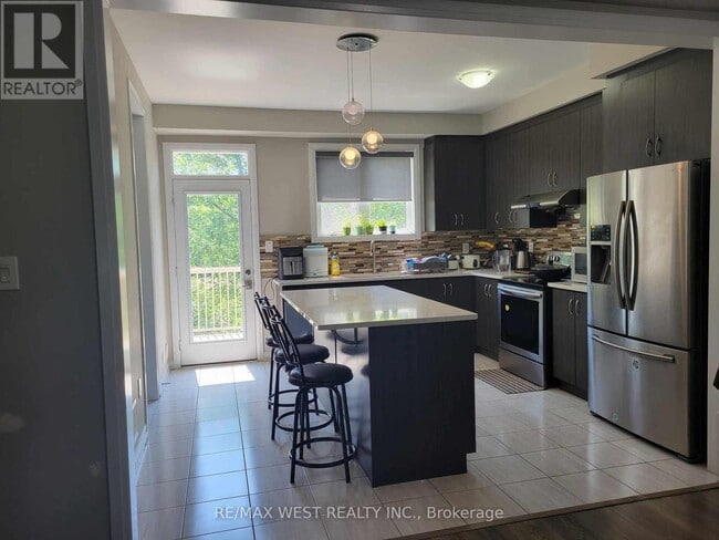 Building Photo - 58 Heron Park Pl