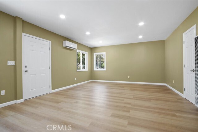 Foto del edificio - 3668 W 113th St