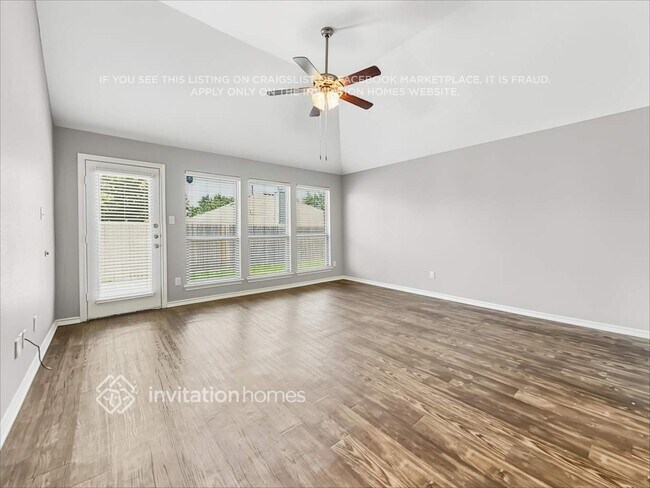 Foto del edificio - 413 Windridge Dr