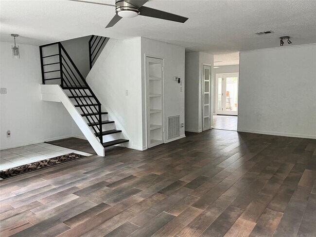 Building Photo - 2249 W Settler's Way