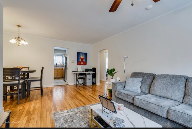 Foto del edificio - 1528 N Harlem Ave