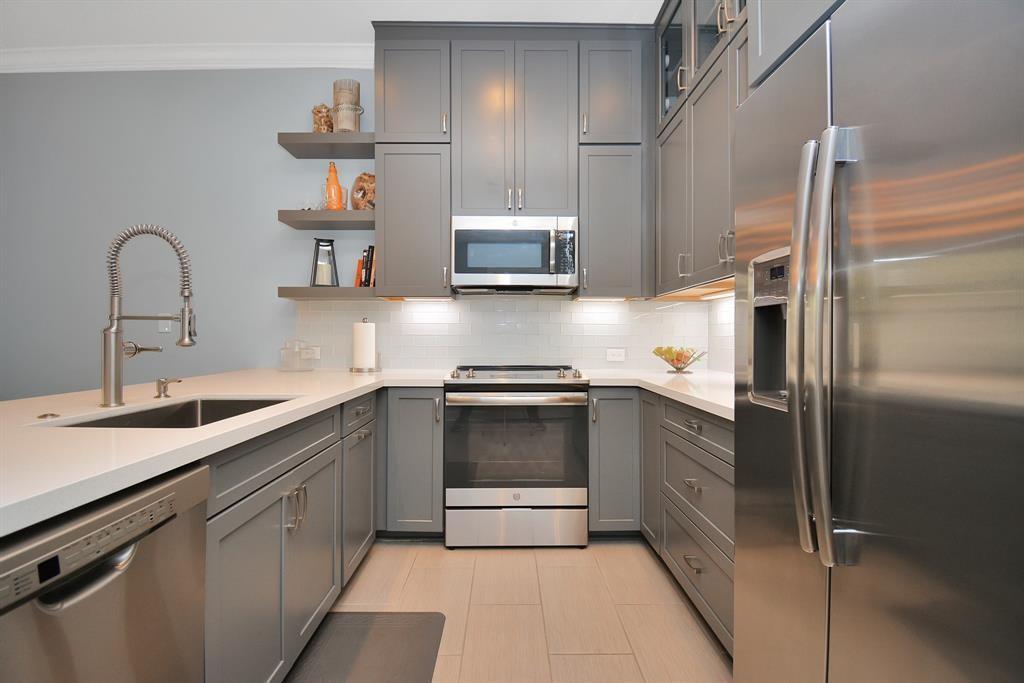 Primary Photo - 1010 Rosine St