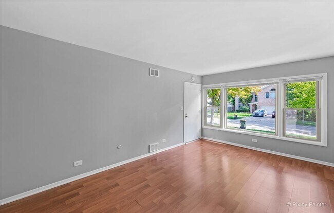 Building Photo - 136 Sawyer Ave