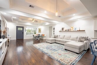 Building Photo - 4545 Rusk St