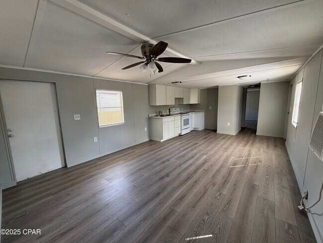 Foto del edificio - 6137 Jammie Rd