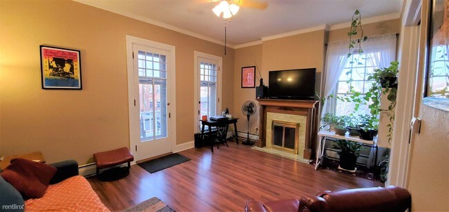 Building Photo - 1 br, 1 bath Condo - 1116 East 13th Avenue C4