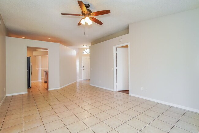 Building Photo - 128 Lake Daisy Terrace