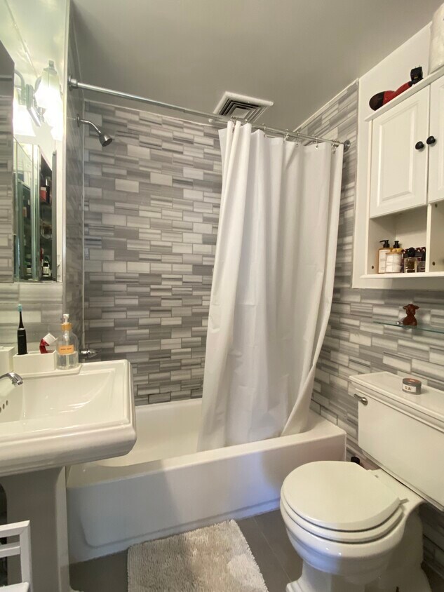 Foto del edificio - 354 W 21st St