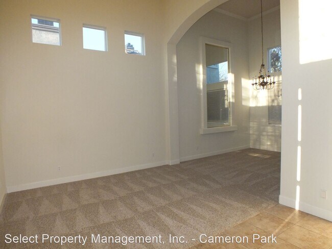 Building Photo - 4 br, 3 bath House - 5015 Estero Way