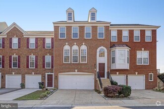 Building Photo - 43903 Thorncroft Terrace