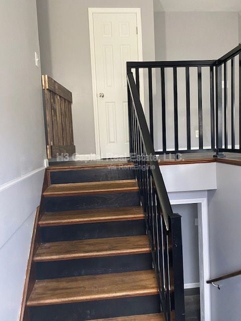 Foto del edificio - 217 Camelford Dr