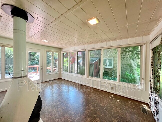 Foto del edificio - 5303 Wakefield Rd