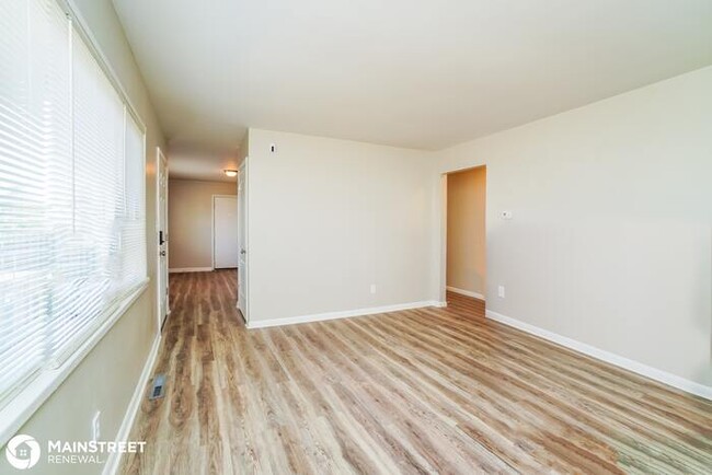 Foto del edificio - 2341 BELCHER DR, COLUMBUS, OH 43224