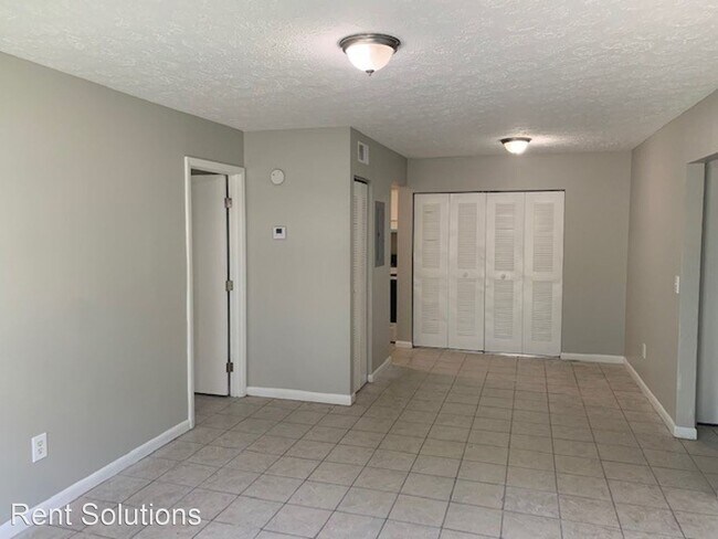 Building Photo - 3 br, 2 bath House - 3402 Phillips St unit B