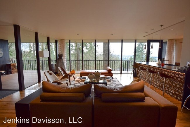 Foto del edificio - 3 br, 2.5 bath House - 4440 SW Hillside Drive