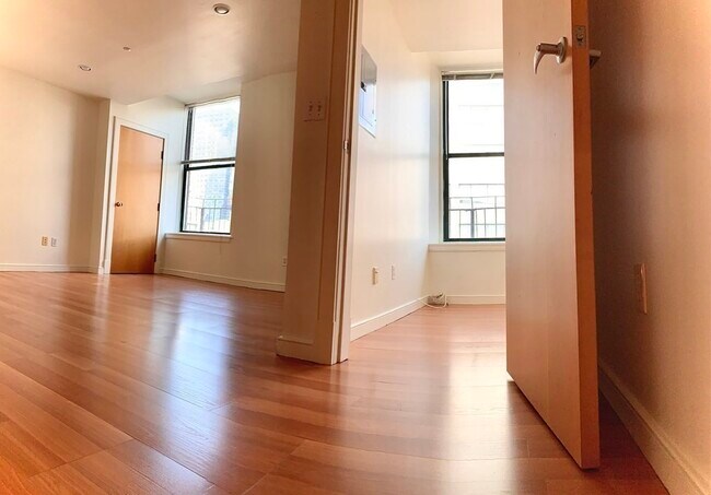Building Photo - 129 Tremont St