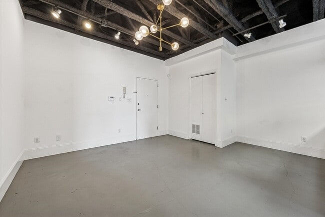 Foto del edificio - 5017 Cornish St