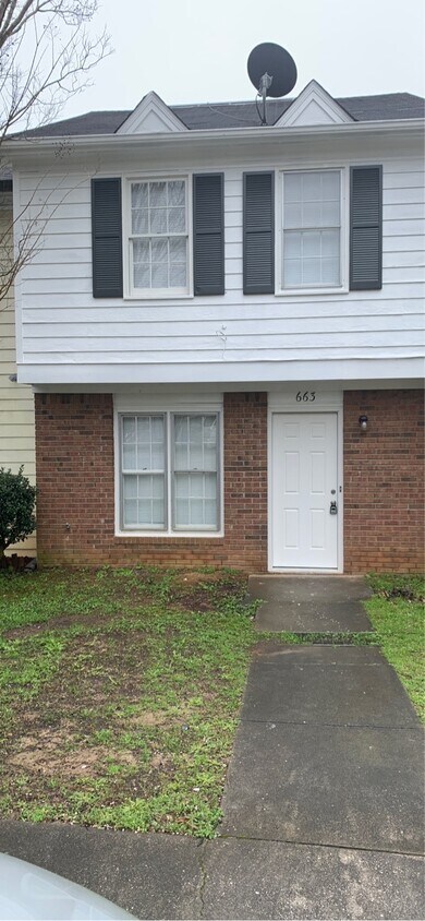 Primary Photo - 663 Browning Ln SE