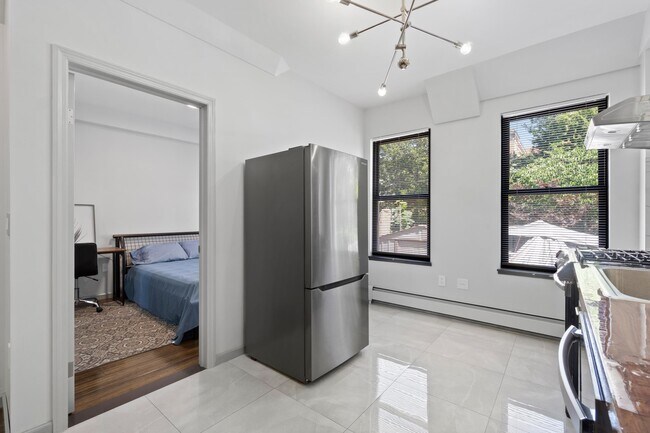 Foto del edificio - 232 1st St